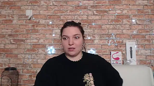 Snapshot of Amelia_Kiss_ chatting on 09-19-25, 12:36 Amelia Kiss online show from 09-19-25, 12:36