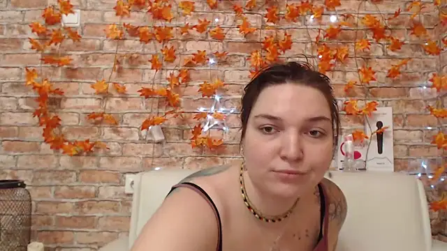 Amelia Kiss  online show from 11-11-25, 12:49