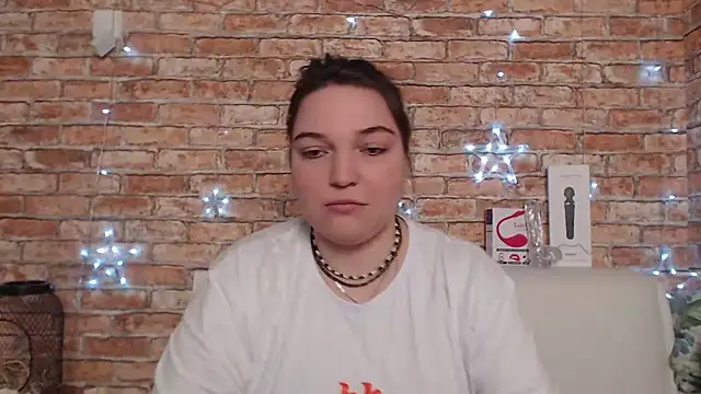 Snapshot of Amelia_Kiss_ chatting on 09-16-25, 12:44 Amelia Kiss online show from 09-16-25, 12:44
