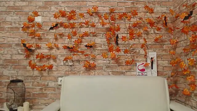 Amelia Kiss  online show from 11-06-25, 12:47