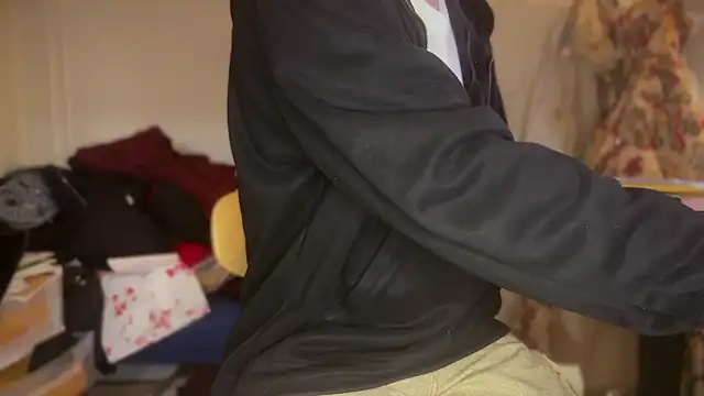 Snapshot of CupidZass chatting on 03-05-26, 08:44 CupidZass online show from 03-05-26, 08:44