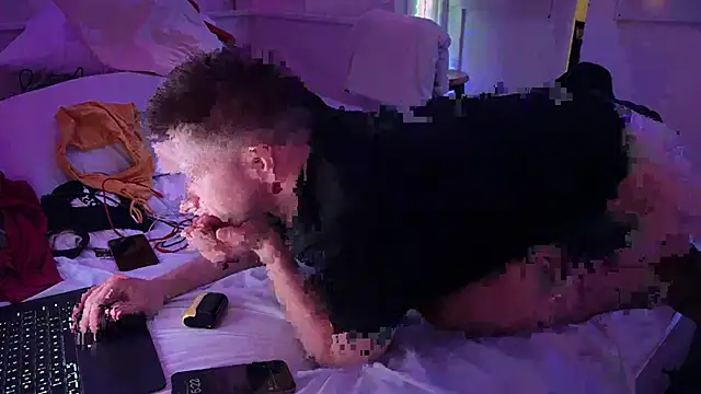 Snapshot of CupidZass chatting on 01-17-26, 10:24 CupidZass online show from 01-17-26, 10:24