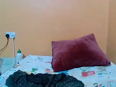 Prettyblackgal online show from 10-11-25, 03:46