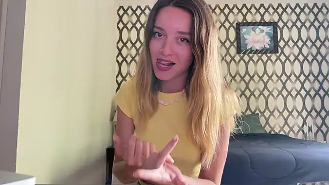 Snapshot of SirenaBelle chatting on 01-21-25, 10:19 SirenaBelle online show from 01-21-25, 10:19