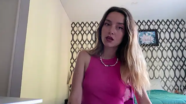 Snapshot of SirenaBelle chatting on 02-05-25, 10:08 SirenaBelle online show from 02-05-25, 10:08