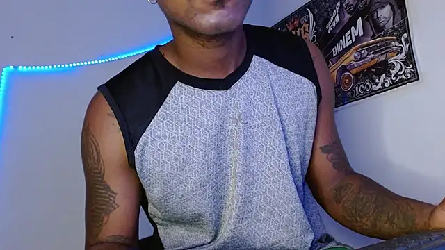 Snapshot of king__Black chatting on 02-02-26, 03:11 king Black online show from 02-02-26, 03:11