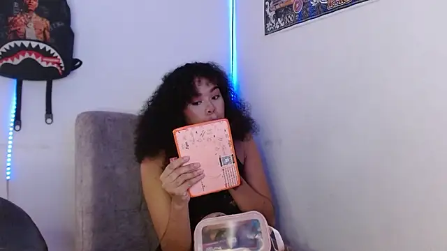 Snapshot of king__Black chatting on 02-23-26, 09:48 king Black online show from 02-23-26, 09:48