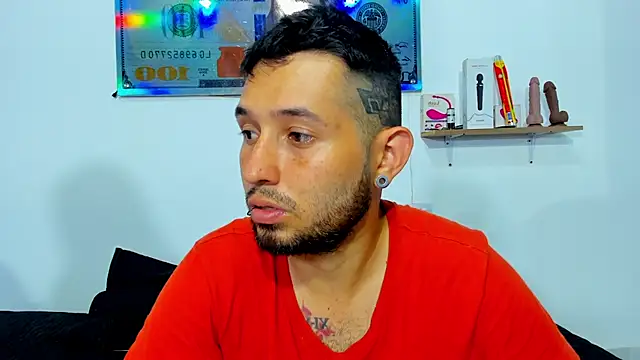 Snapshot of Bad_Couple_1 chatting on 03-16-25, 09:37 Bad Couple 1 online show from 03-16-25, 09:37