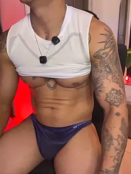 Snapshot of muscle_boyhorny chatting on 06-11-26, 04:31 muscle boyhorny online show from 06-11-26, 04:31