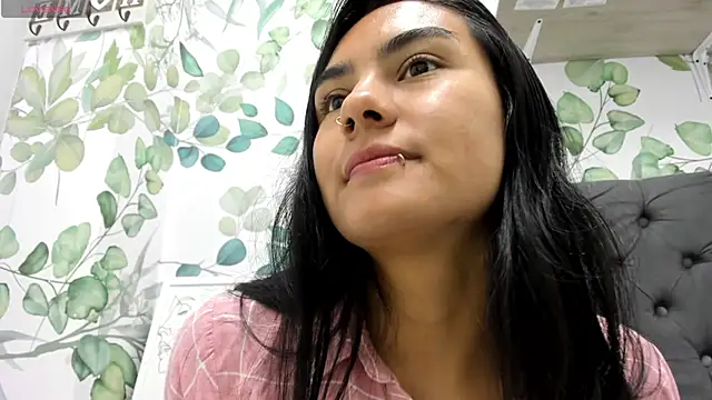 atilanadiaz7 online show from 10-10-25, 04:52