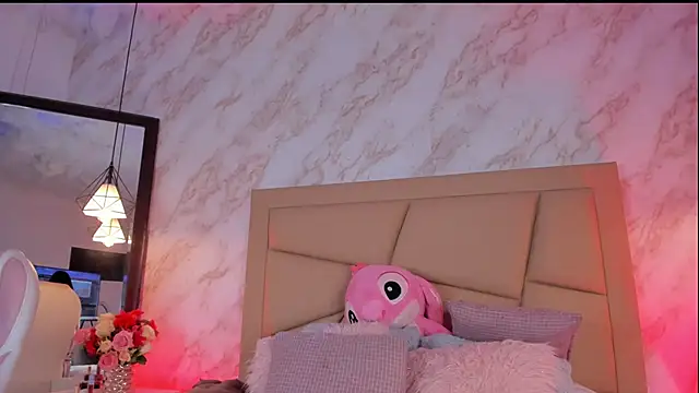 Snapshot of _Hollywood_1 chatting on 02-26-26, 04:56 Hollywood 1 online show from 02-26-26, 04:56