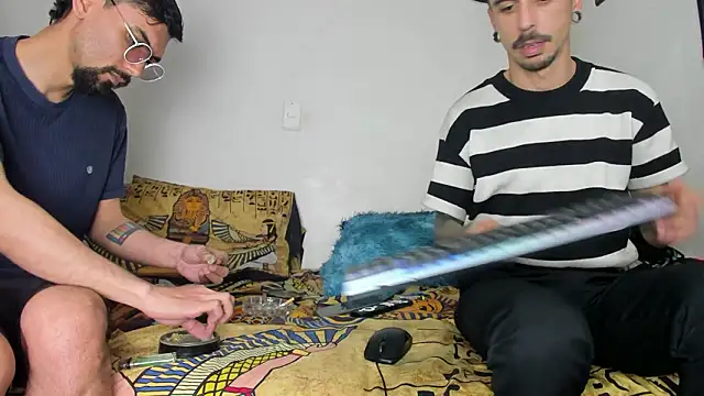 Aaron BigDickxxx online show from 03-31-26, 08:00