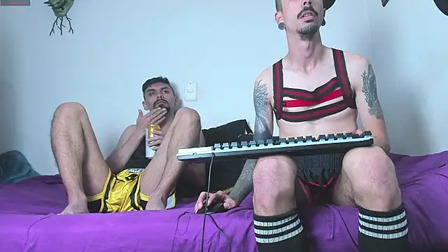 Aaron BigDickxxx online show from 03-18-26, 07:37