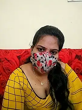 Snapshot of melina214 chatting on 04-18-26, 03:36 melina214 online show from 04-18-26, 03:36