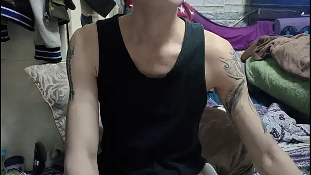 Snapshot of JJjing chatting on 02-04-26, 03:51 JJjing online show from 02-04-26, 03:51