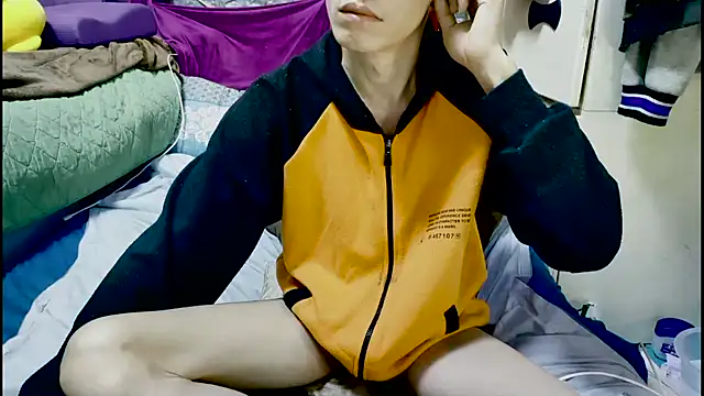 Snapshot of JJjing chatting on 02-20-26, 04:42 JJjing online show from 02-20-26, 04:42