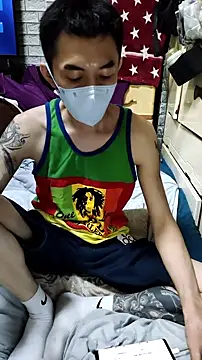 Snapshot of JJjing chatting on 05-13-26, 12:12 JJjing online show from 05-13-26, 12:12