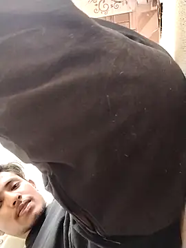 Snapshot of top_user_s chatting on 03-21-25, 07:11 top user s online show from 03-21-25, 07:11