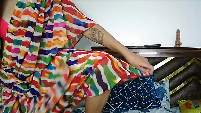 Gloie4u online show from 10-14-25, 04:57