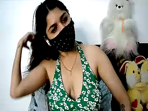 Snapshot of Gloie4u chatting on 07-25-26, 10:43 Gloie4u online show from 07-25-26, 10:43