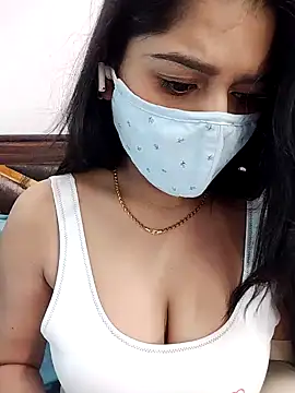 Gloie4u online show from 03-17-25, 12:04