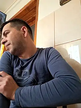 Snapshot of hornny1995 chatting on 01-19-26, 07:45 hornny1995 online show from 01-19-26, 07:45