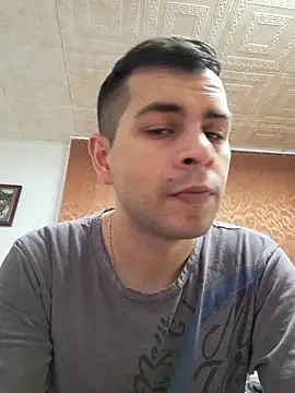 Snapshot of hornny1995 chatting on 01-19-25, 03:53 hornny1995 online show from 01-19-25, 03:53