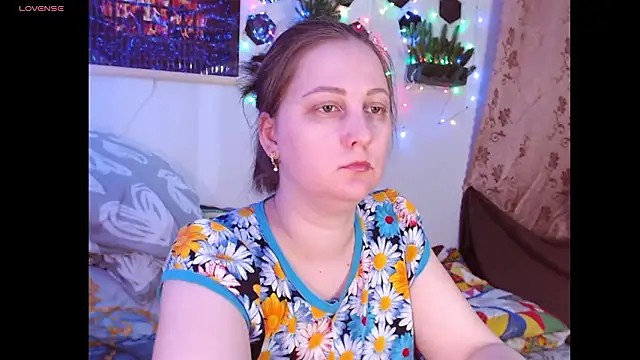 Sakura Green online show from 02-13-26, 11:27