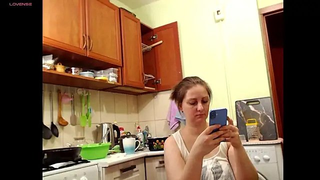 Sakura Green online show from 03-22-25, 09:42