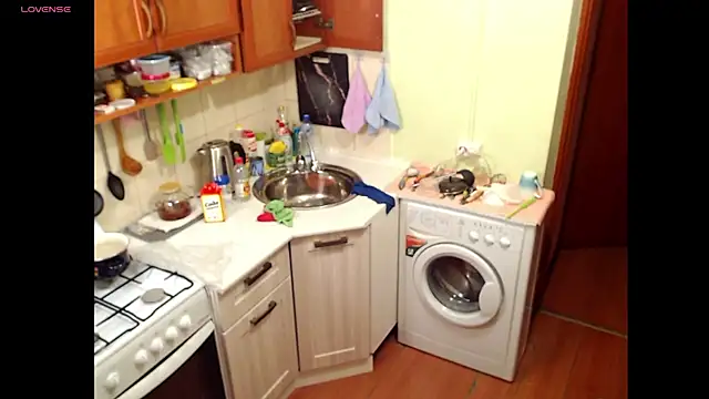 Sakura Green online show from 03-22-25, 06:36