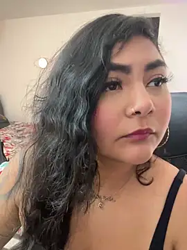 Snapshot of Juli_Walker chatting on 03-01-26, 04:18 Juli Walker online show from 03-01-26, 04:18