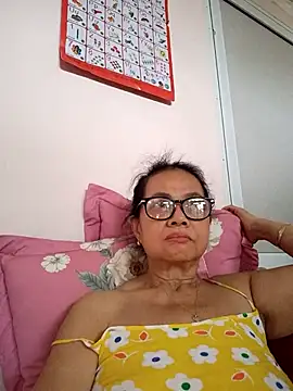 Snapshot of Hotestlove chatting on 09-14-25, 10:15 Hotestlove online show from 09-14-25, 10:15