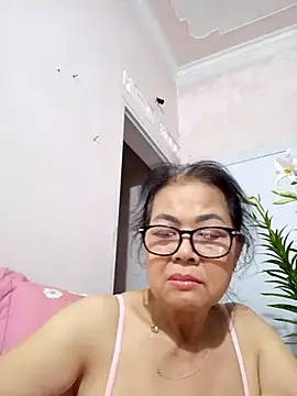 Hotestlove online show from 04-03-26, 02:12