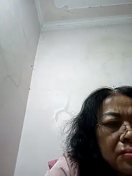 Snapshot of Hotestlove chatting on 03-18-25, 12:39 Hotestlove online show from 03-18-25, 12:39
