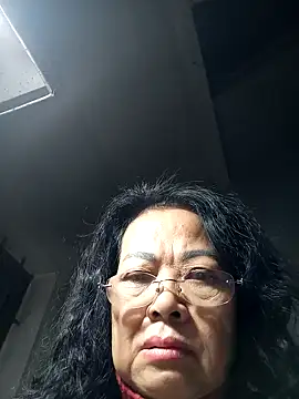 Hotestlove online show from 11-27-25, 11:27