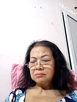 Hotestlove online show from 11-12-25, 02:32