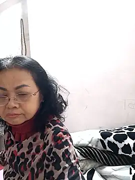 Hotestlove online show from 01-12-26, 10:25