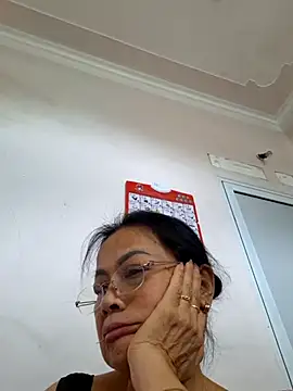 Snapshot of Hotestlove chatting on 09-09-25, 06:34 Hotestlove online show from 09-09-25, 06:34