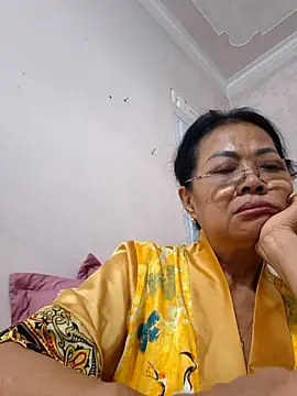 Hotestlove online show from 12-02-25, 06:48