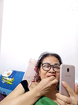 Hotestlove online show from 03-19-26, 02:00