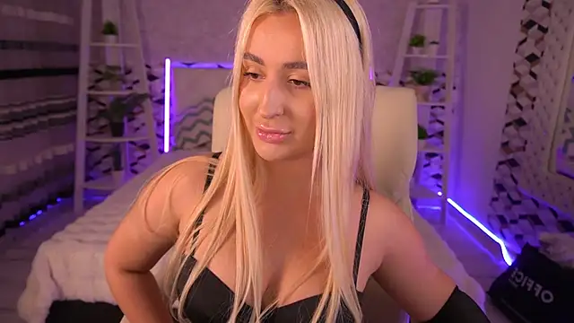 LiaBrazzerr online show from 04-12-26, 02:53