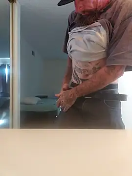 Crackkers online show from 02-22-25, 04:51