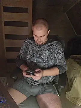 Foxyshaved online show from 11-10-25, 04:17