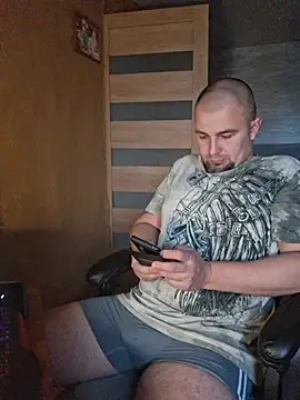 Foxyshaved online show from 10-03-25, 05:20