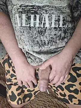 Foxyshaved online show from 11-26-25, 03:50