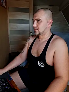 Foxyshaved online show from 03-28-26, 09:10