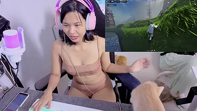 Kana G online show from 11-11-25, 08:42