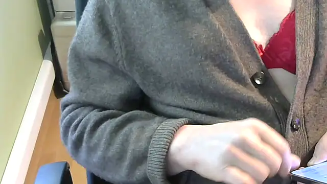 mimiolit00 online show from 05-06-26, 08:29