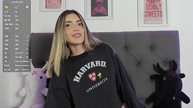 Snapshot of IsadoraGalle_ chatting on 02-20-26, 11:28 IsadoraGalle online show from 02-20-26, 11:28