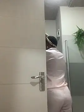 slimcateee online show from 02-26-26, 07:52